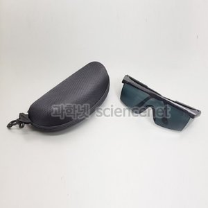 자외선보안경(케이스포함) /검은색색안경 렌즈색깔검정색